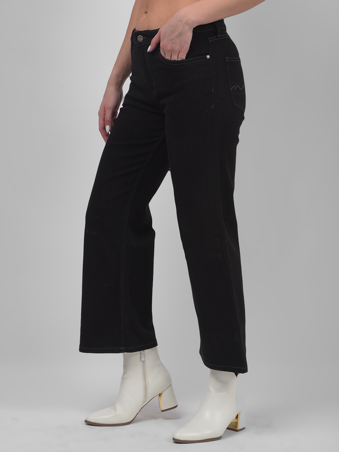Numero Uno Women Solid Black Jeans